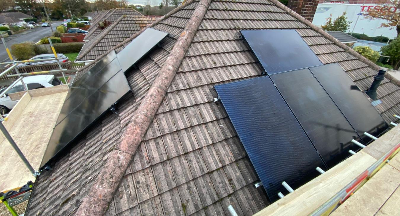 Solar panel & battery storage system installed in Poole